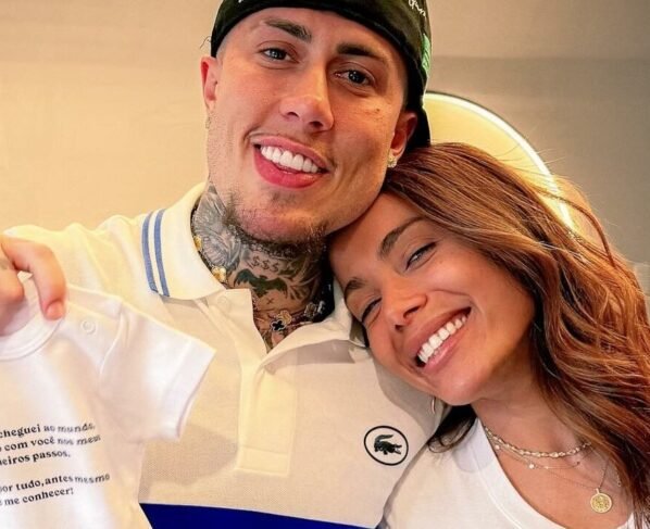 Anitta será madrinha do filho de MC Daniel