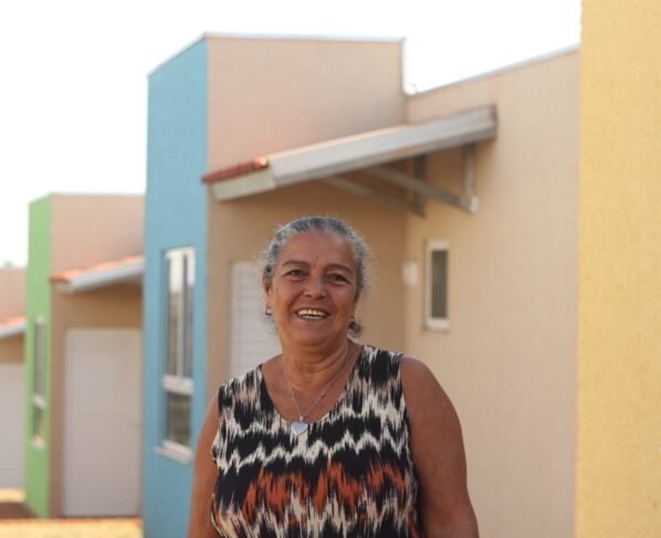 Governo entrega casas a custo zero em Estrela do Norte e Bonópolis nesta terça-feira