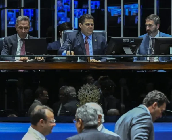 Davi Alcolumbre Ficha limpa