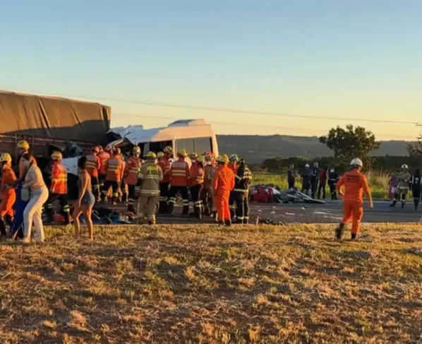 'Acabei com a minha vida', disse motorista de van após acidente que matou 5 pessoas na BR-020