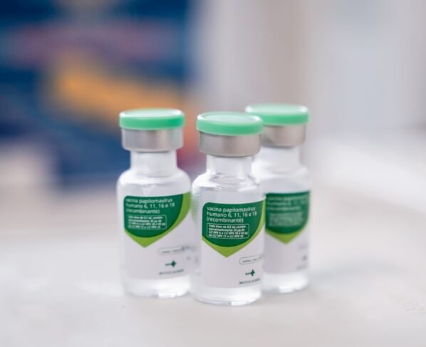 Saúde convoca jovens de 15 a 19 anos para vacinação contra o HPV em Goiás